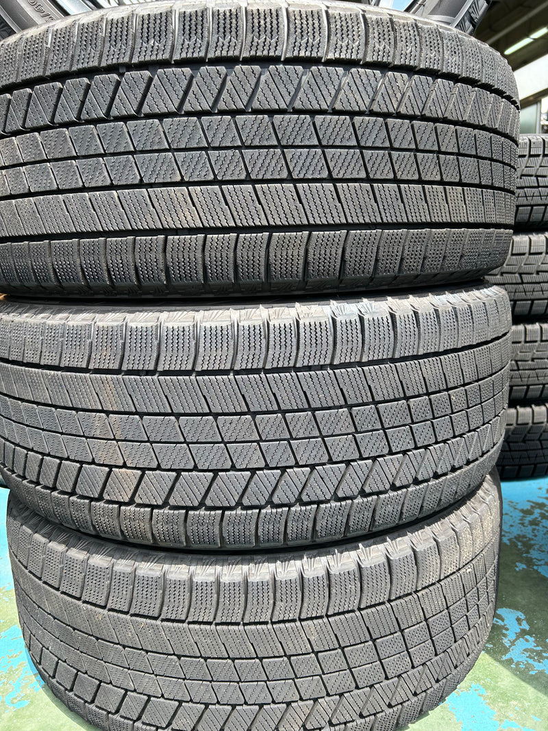 ギャラリービューアに画像をロードする, F18-0010ブリヂストンブリザック VRX3商談中245/40R19スタッドレス