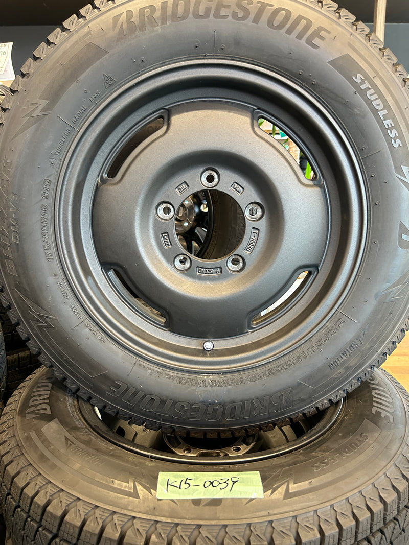 ギャラリービューアに画像をロードする, K15-0039ブリヂストンブリザック DM-V3175/80R16スタッドレス