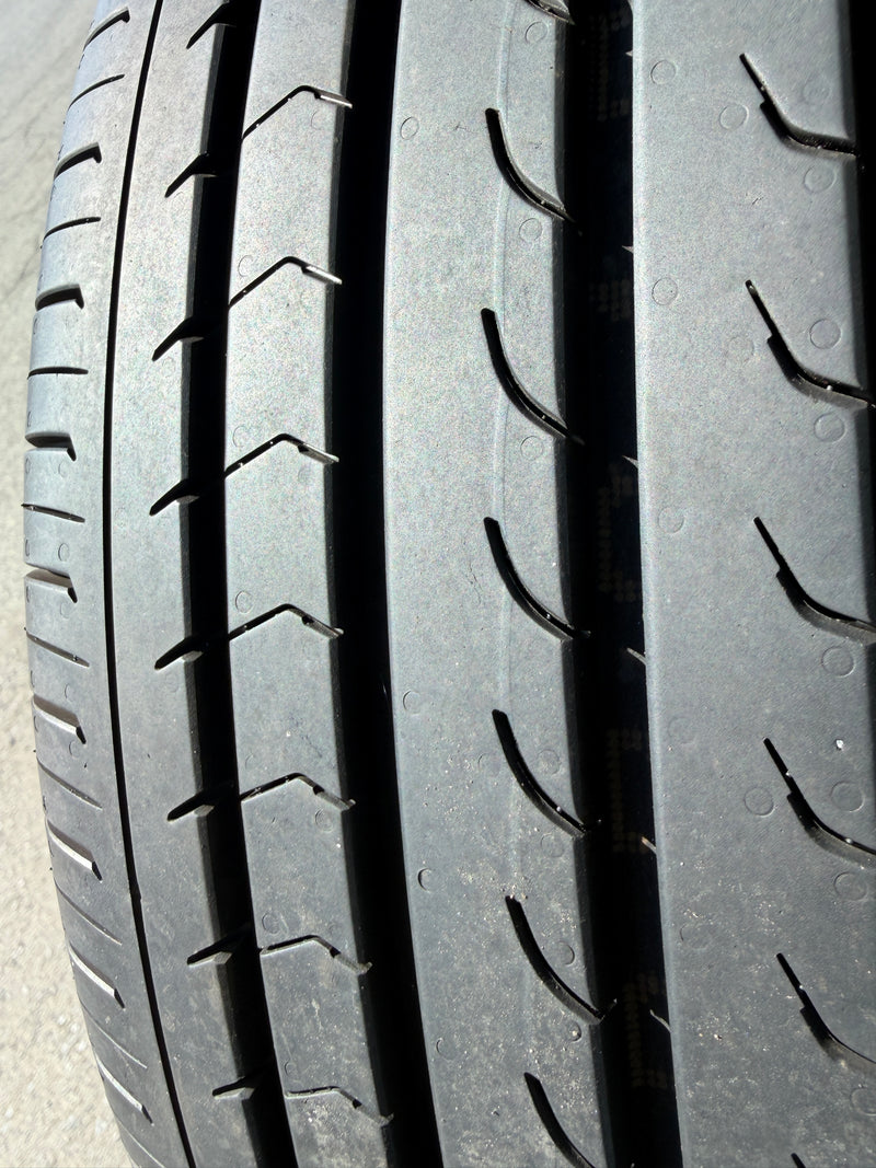 ギャラリービューアに画像をロードする, SUV-0082 ヨコハマ ブルーアースRV03 215/55R17 夏タイヤ フィアット500X