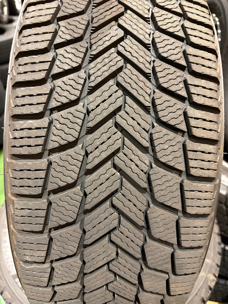 ギャラリービューアに画像をロードする, F18-0012 ミシュラン スタッドレス X-ICE SNOW 225/50Ｒ18
