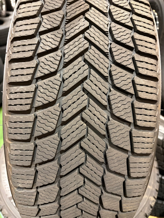 F18-0013 ミシュラン スタッドレス X-ICE SNOW 245/45Ｒ18