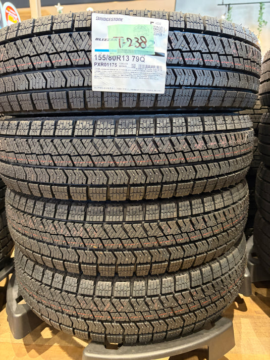 T-238 ブリヂストン スタッドレス ﾌﾞﾘｻﾞｯｸ　VRX2 155/80Ｒ13