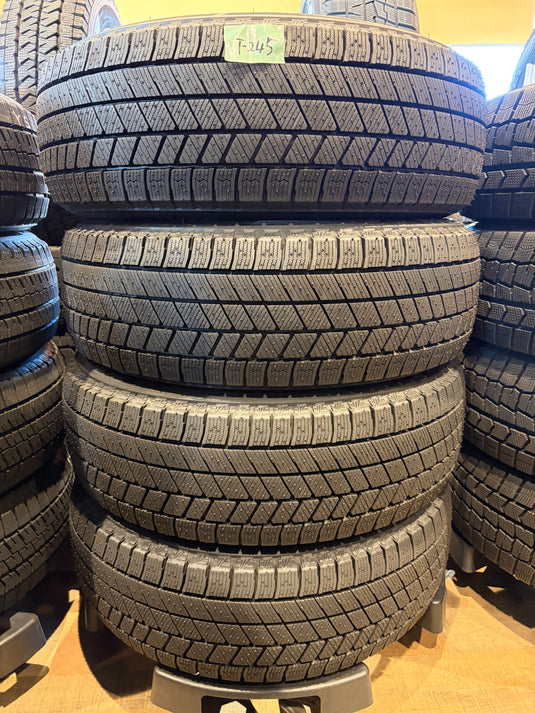 T-245 ブリヂストン スタッドレス ﾌﾞﾘｻﾞｯｸ　VRX3 195/60Ｒ16