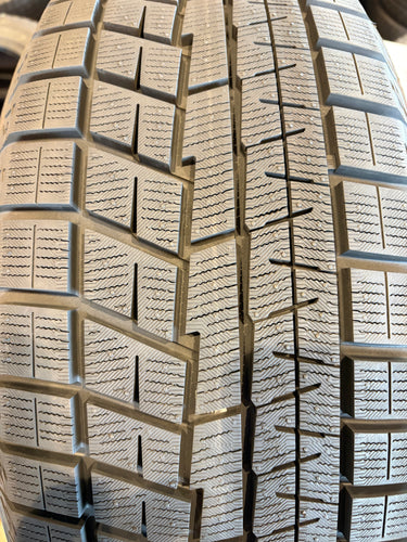 T-248 ヨコハマ スタッドレス ｱｲｽｶﾞｰﾄﾞ　IG60 215/50Ｒ17