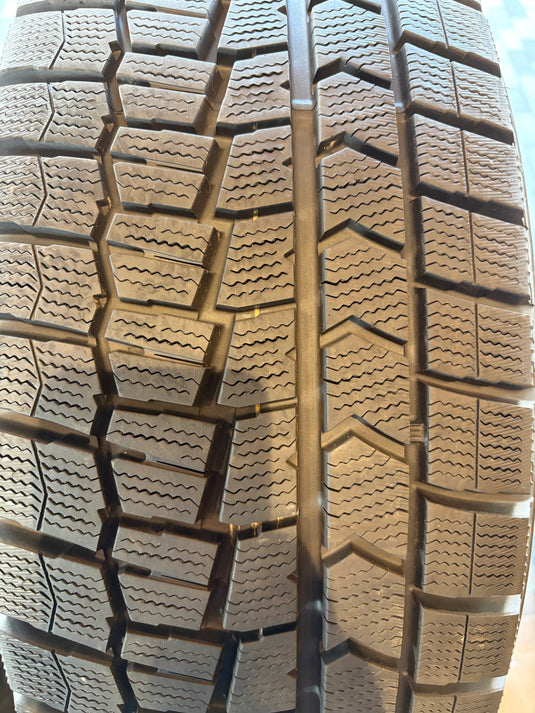 T-252 ダンロップ スタッドレス ｳｨﾝﾀｰﾏｯｸｽ　WM02 225/55Ｒ17