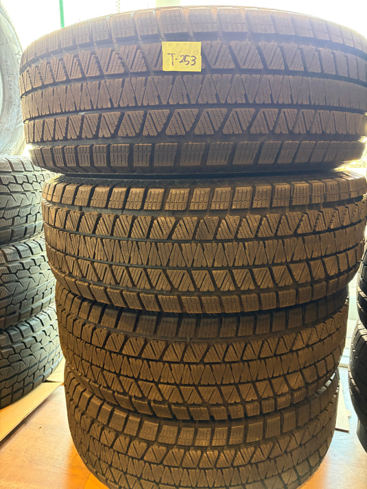 T-253 ブリヂストン スタッドレス ﾌﾞﾘｻﾞｯｸ　DM-V3 265/70Ｒ16