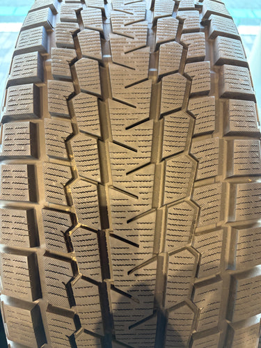 T-254 ヨコハマ スタッドレス ｱｲｽｶﾞｰﾄﾞ　G075 265/65Ｒ17