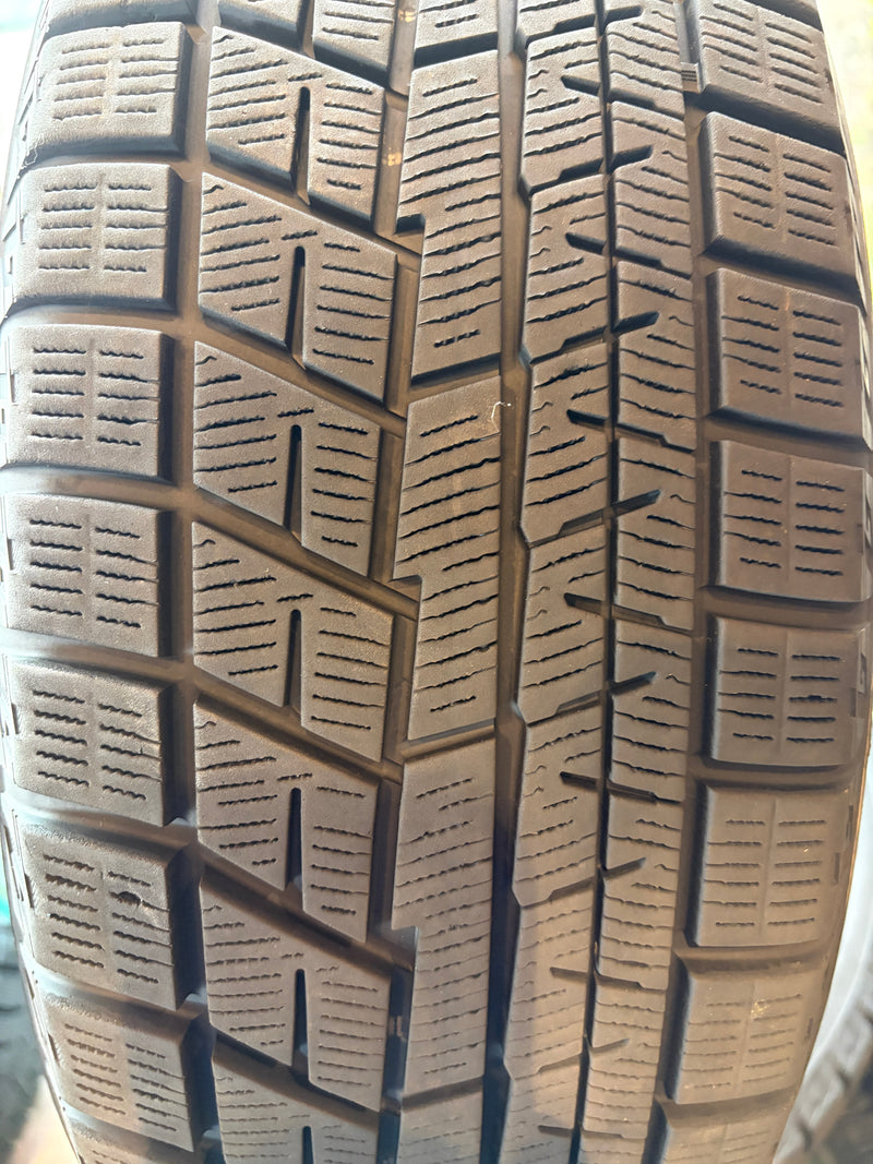 ギャラリービューアに画像をロードする, T-260 ヨコハマ スタッドレス ｱｲｽｶﾞｰﾄﾞ　IG60 195/65Ｒ15
