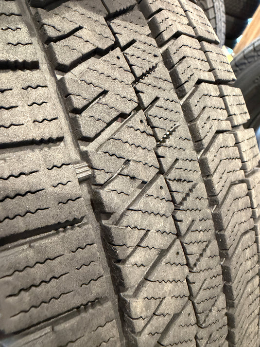 F15-0083 ブリヂストン スタッドレス ﾌﾞﾘｻﾞｯｸ　VRX3 175/65Ｒ15