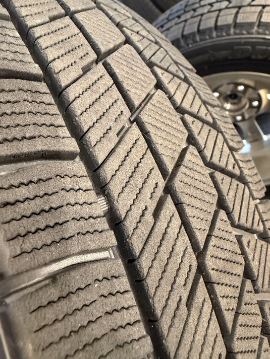 F15-0084 オートバックス スタッドレス ｱｲｽｴｽﾎﾟﾙﾃ 185/65Ｒ15