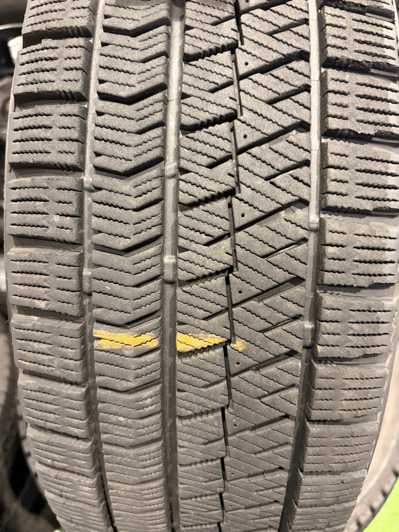 ギャラリービューアに画像をロードする, F16-0057 ブリヂストン スタッドレス ﾌﾞﾘｻﾞｯｸ　VRX2 195/55Ｒ16
