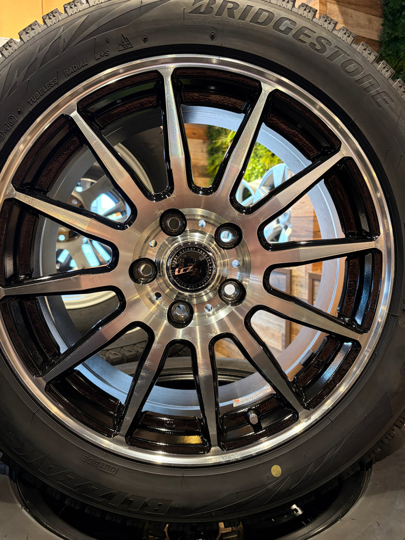 ギャラリービューアに画像をロードする, F17-0038 ブリヂストン スタッドレス ﾌﾞﾘｻﾞｯｸ　VRX2 225/50Ｒ17
