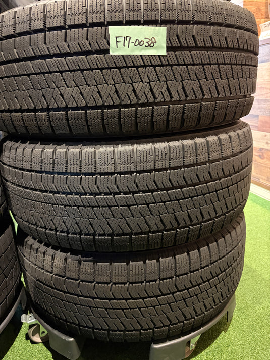F17-0038 ブリヂストン スタッドレス ﾌﾞﾘｻﾞｯｸ　VRX2 225/50Ｒ17