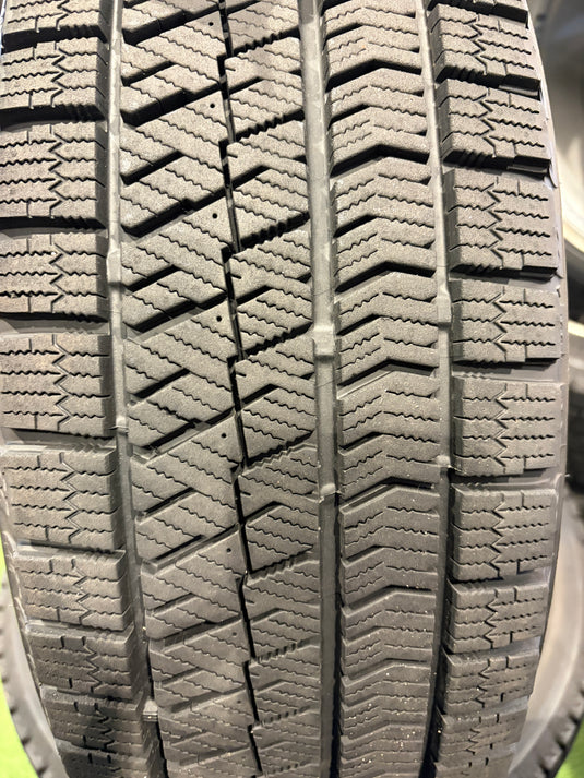 SUV-0065 ブリヂストン スタッドレス ﾌﾞﾘｻﾞｯｸ　VRX2 205/65Ｒ16