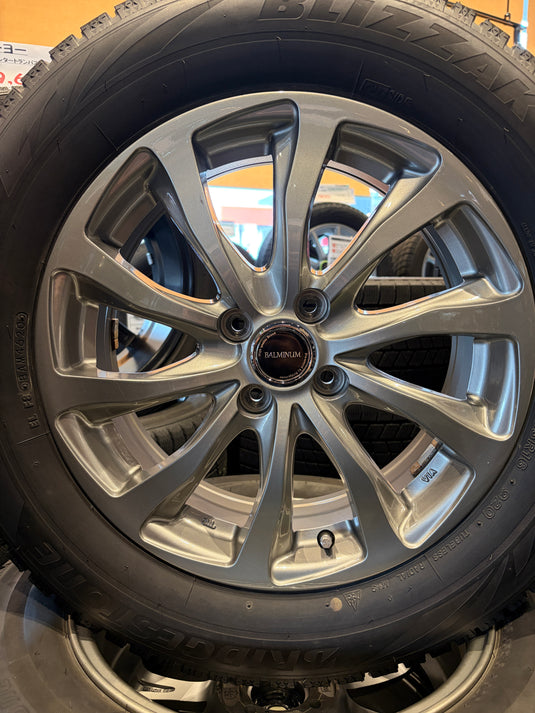 SUV-0066 ブリヂストン スタッドレス ﾌﾞﾘｻﾞｯｸ　VRX2 195/65Ｒ16