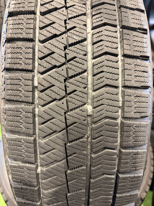 SUV-0066 ブリヂストン スタッドレス ﾌﾞﾘｻﾞｯｸ　VRX2 195/65Ｒ16