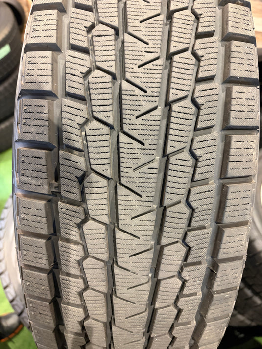 SUV-0072 ヨコハマ スタッドレス ｱｲｽｶﾞｰﾄﾞ　G075 225/65Ｒ17