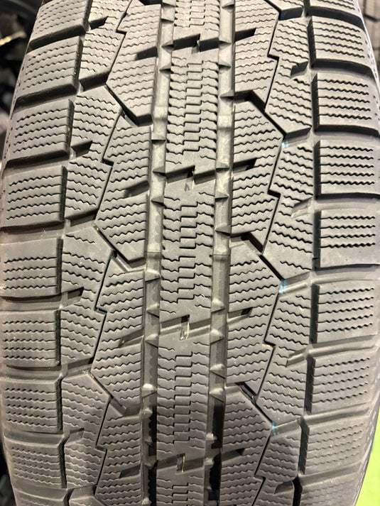 F16-0059 トーヨー スタッドレス ｶﾞﾘｯﾄ　GIZ 205/60Ｒ16