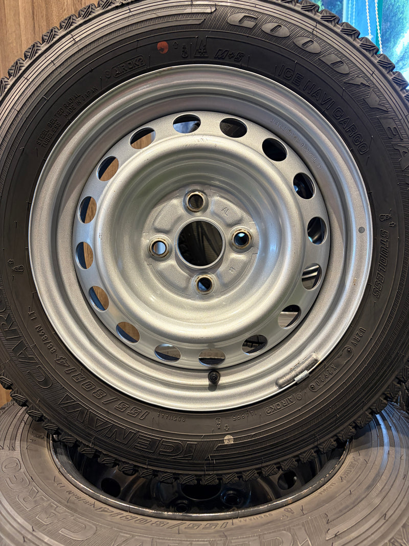 ギャラリービューアに画像をロードする, V-0035 グッドイヤー スタッドレス ｱｲｽﾅﾋﾞ　ｶｰｺﾞ 155/80Ｒ14
