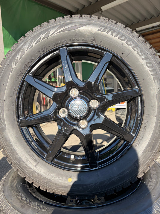 F14-0047 ブリヂストン ﾌﾞﾘｻﾞｯｸ　VRX2 165/65Ｒ14 スタッドレス ﾀﾝｸ、ﾙｰﾐｰ