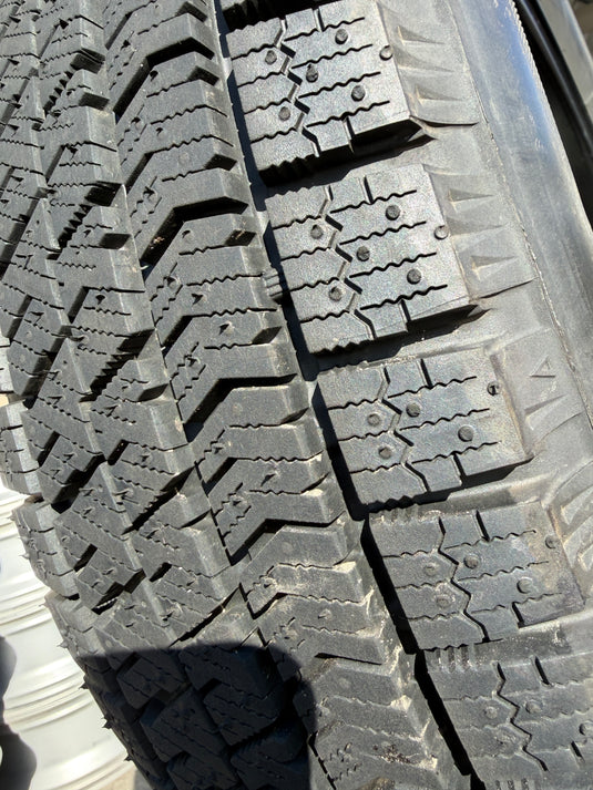 K14-0085 ブリヂストン スタッドレス ﾌﾞﾘｻﾞｯｸ　VRX2 165/70Ｒ14