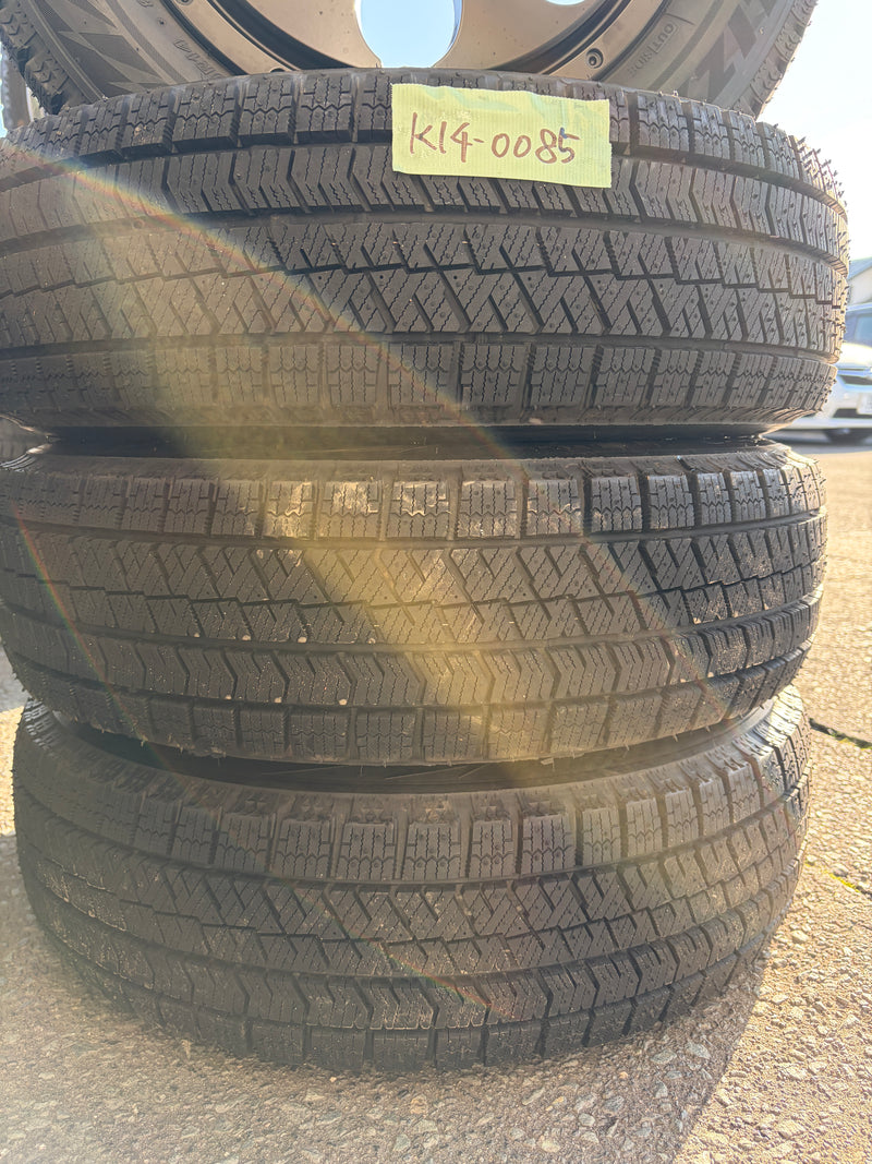 ギャラリービューアに画像をロードする, K14-0085 ブリヂストン スタッドレス ﾌﾞﾘｻﾞｯｸ　VRX2 165/70Ｒ14
