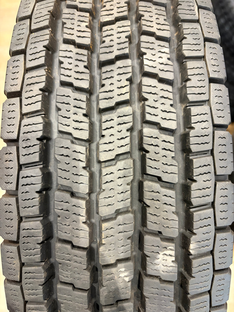 ギャラリービューアに画像をロードする, T-269 ヨコハマ スタッドレス ｱｲｽｶﾞｰﾄﾞ　IG91 165/80R14 97/95
