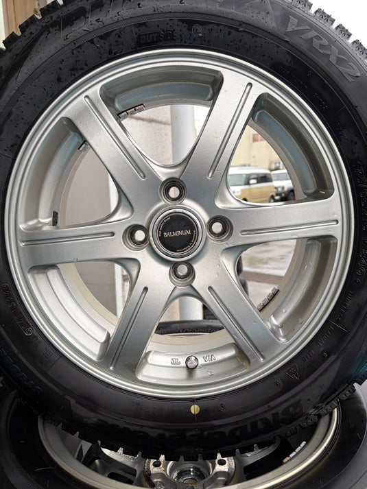 F15-0087 ブリヂストン ﾌﾞﾘｻﾞｯｸ　VRX2 175/65Ｒ15 スタッドレス ｱｸｱ、ｷｭｰﾌﾞ