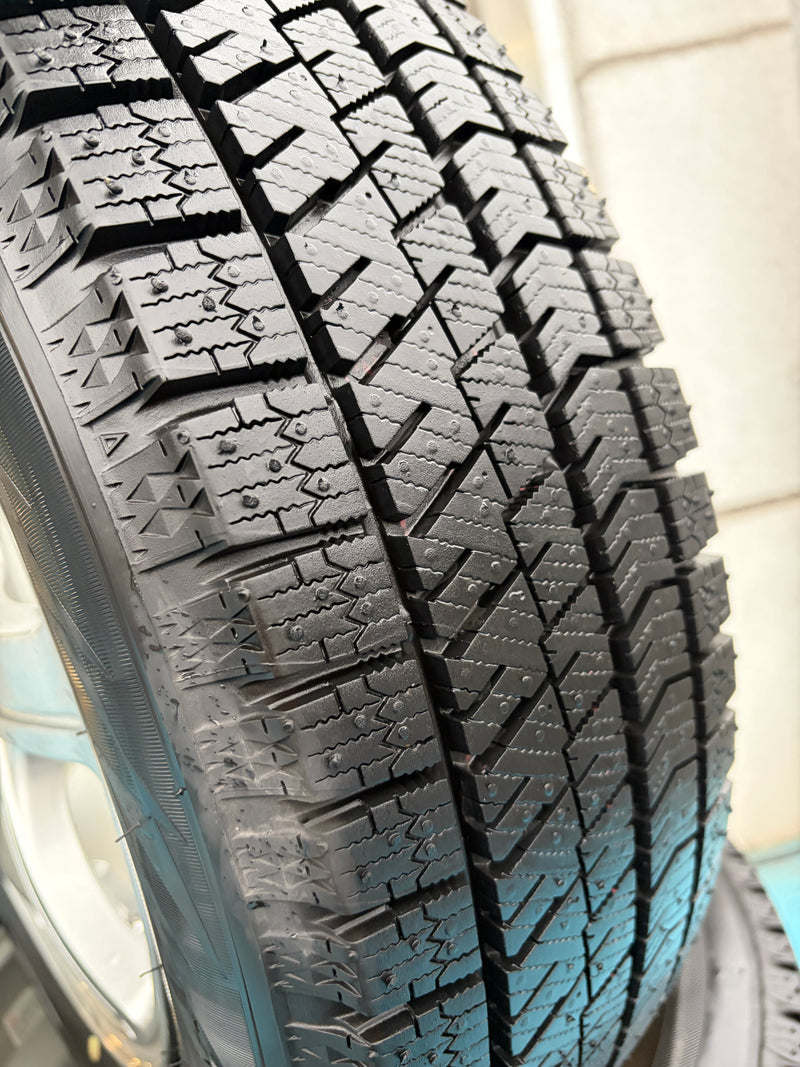 ギャラリービューアに画像をロードする, F15-0087 ブリヂストン ﾌﾞﾘｻﾞｯｸ　VRX2 175/65Ｒ15 スタッドレス ｱｸｱ、ｷｭｰﾌﾞ
