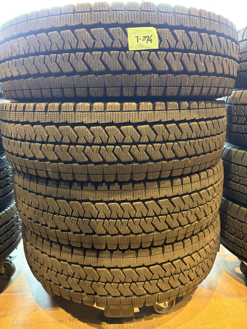 ギャラリービューアに画像をロードする, T-274ブリヂストンﾌﾞﾘｻﾞｯｸ　VL10195/80Ｒ15 107/105スタッドレス
