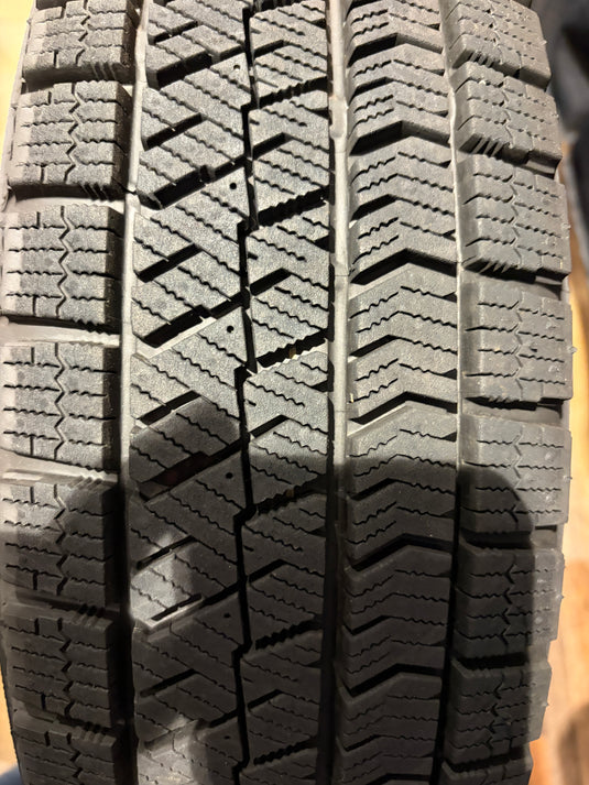 K15-0042 ブリヂストン ﾌﾞﾘｻﾞｯｸ　VRX2 165/65Ｒ15 スタッドレス ﾀﾌﾄ