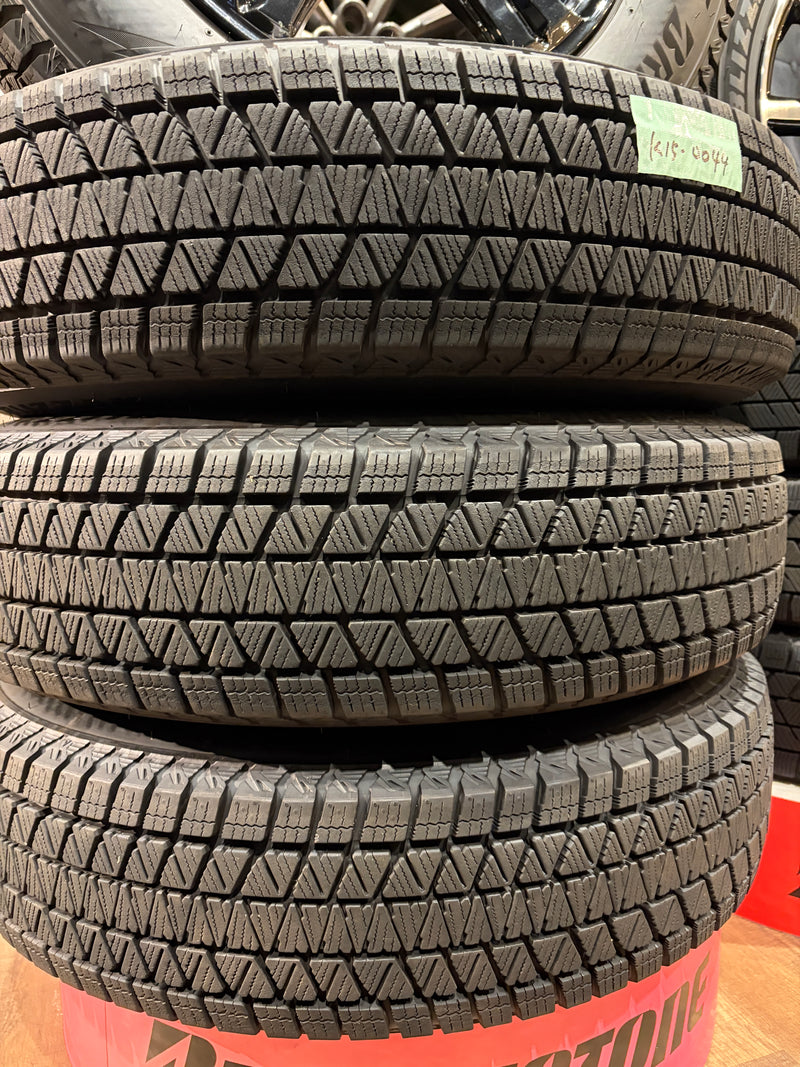 ギャラリービューアに画像をロードする, K15-0044 ブリヂストン ﾌﾞﾘｻﾞｯｸ　DM-V3 175/80Ｒ16 スタッドレス ｼﾞﾑﾆｰ
