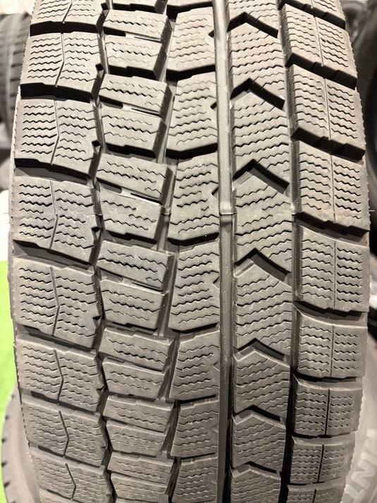 F17-0041 ダンロップ ｳｨﾝﾀｰﾏｯｸｽ　WM02 225/60Ｒ17 スタッドレス 30系ｱﾙﾌｧｰﾄﾞ､ｳﾞｪﾙﾌｧｲｱ