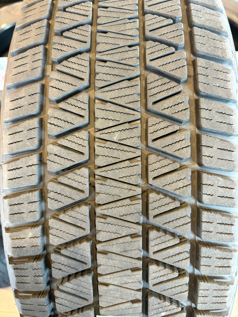 ギャラリービューアに画像をロードする, T-279ブリヂストンﾌﾞﾘｻﾞｯｸ　DM-V3225/65Ｒ17スタッドレス
