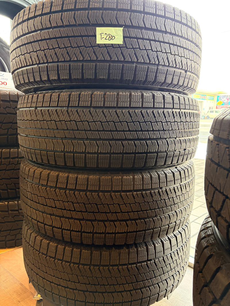 ギャラリービューアに画像をロードする, T-280ブリヂストンﾌﾞﾘｻﾞｯｸ　VRX2225/55Ｒ18スタッドレス
