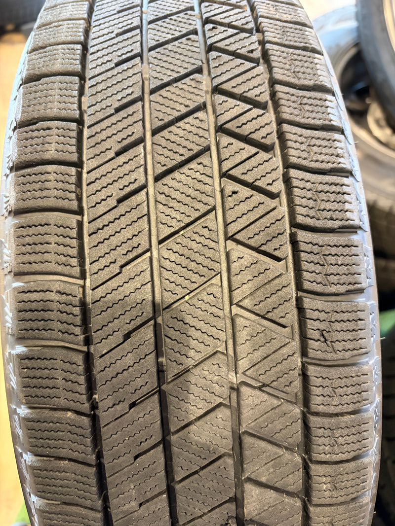 ギャラリービューアに画像をロードする, F15-0089 ブリヂストン ﾌﾞﾘｻﾞｯｸ　VRX3 185/60Ｒ15 スタッドレス ﾔﾘｽ
