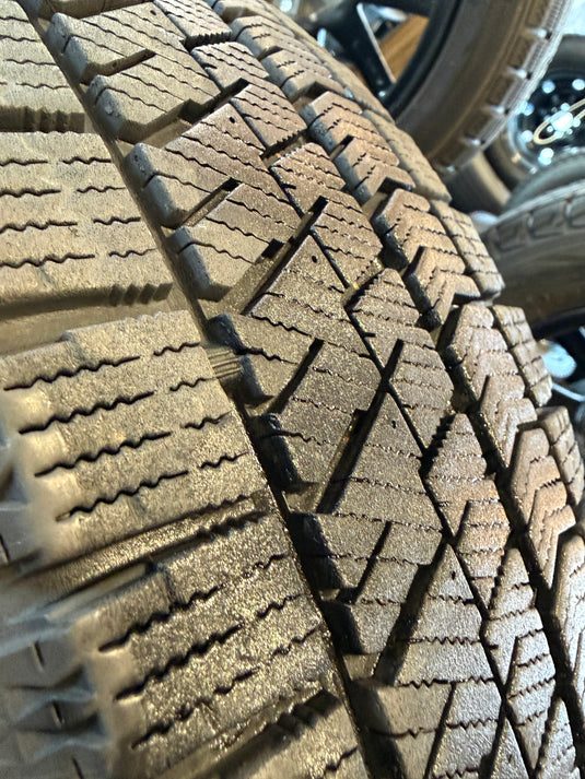 F15-0090 ブリヂストン ﾌﾞﾘｻﾞｯｸ　VRX2 185/65Ｒ15 スタッドレス ﾌﾘｰﾄﾞ