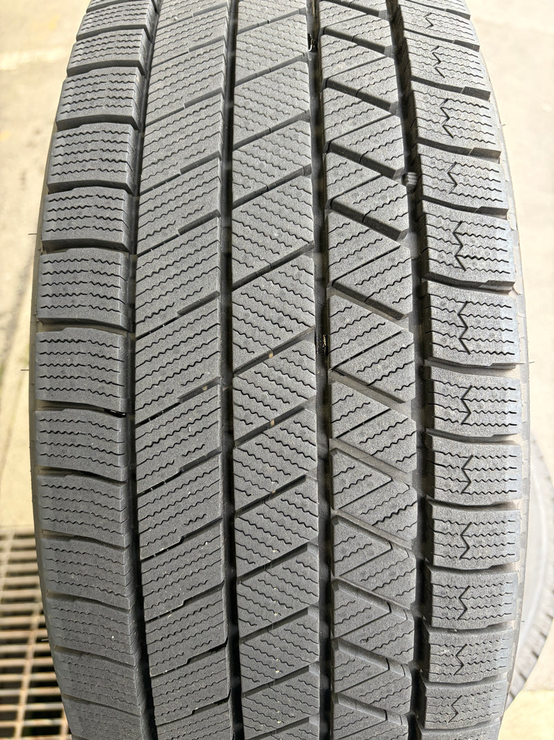 ギャラリービューアに画像をロードする, F16-0065 ブリヂストン ﾌﾞﾘｻﾞｯｸ　VRX3 205/65R16 スタッドレス ﾔﾘｽｸﾛｽ
