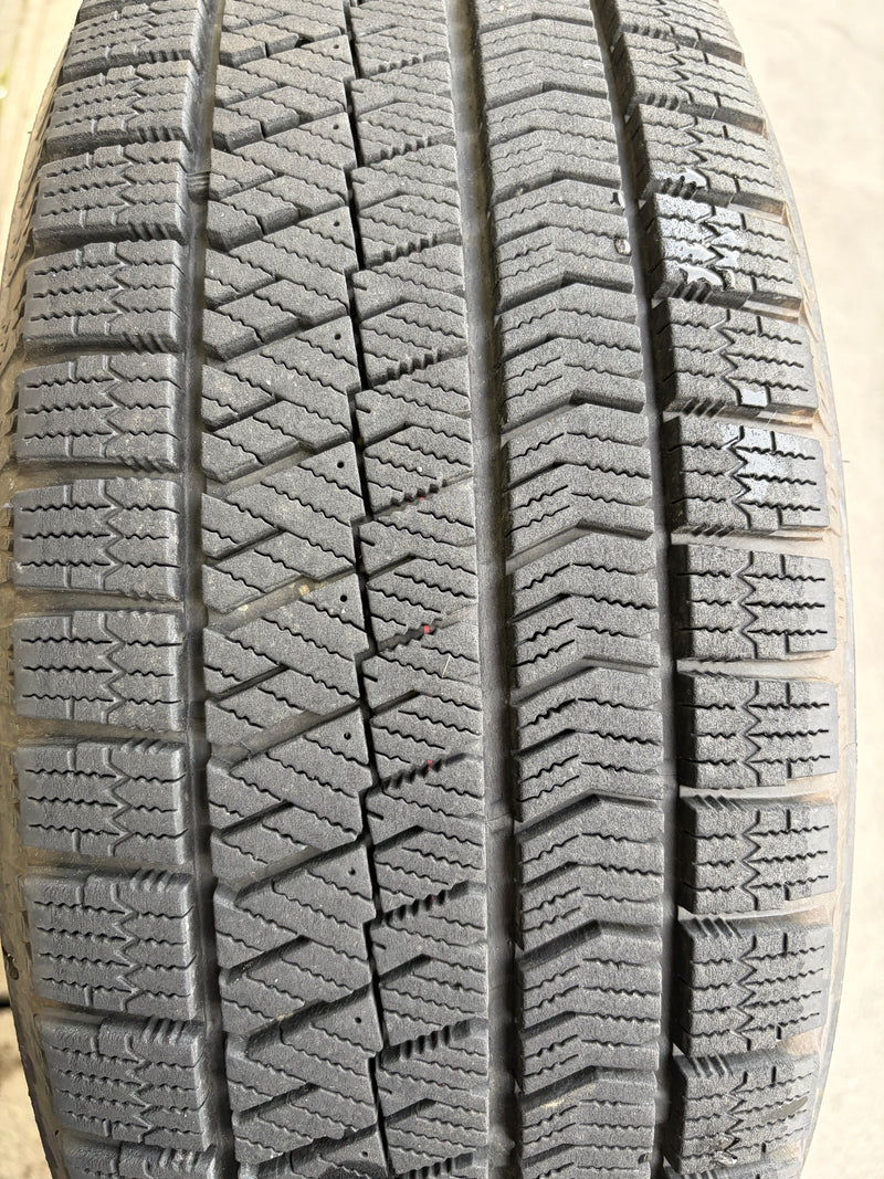 F16-0066 ブリヂストン ﾌﾞﾘｻﾞｯｸ VRX2 215/60R16 スタッドレス ｳﾞｪｾﾞﾙ