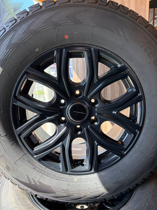 SUV-0078 ヨコハマ ｱｲｽｶﾞｰﾄﾞ　G075 265/65R17 スタッドレス ﾗﾝｸﾙﾌﾟﾗﾄﾞ