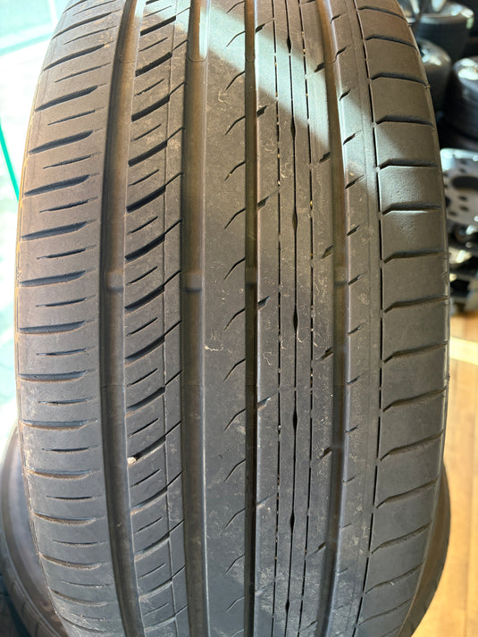 F18-0016 トーヨー PROXES C1S 245/40R20 夏タイヤ 30系ｱﾙｳﾞｪﾙ