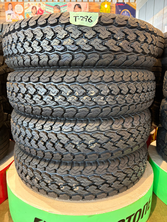 T-296ダンロップｸﾞﾗﾝﾄﾚｯｸ　TG-4145/80R12 80/78N夏タイヤ