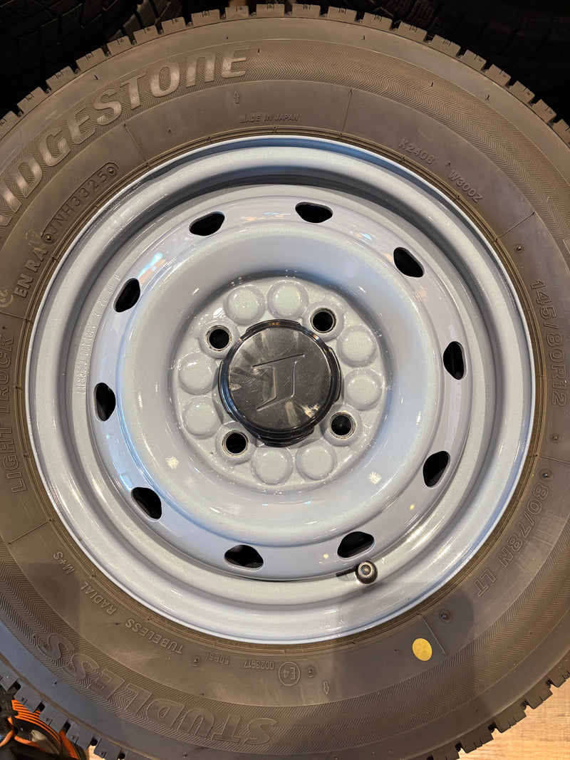 ギャラリービューアに画像をロードする, V-0037 ブリヂストン ﾌﾞﾘｻﾞｯｸ　W300 145/80R12 80/78N スタッドレス 軽貨物
