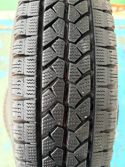 V-0038 ブリヂストン ﾌﾞﾘｻﾞｯｸ　VL1 155/80R14 88/86N スタッドレス ｻｸｼｰﾄﾞ､ﾌﾟﾛﾎﾞｯｸｽ