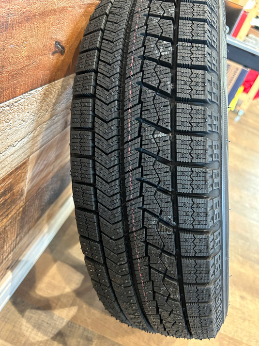 K14-0011ブリヂストン　ブリザックＶＲＸ　155/65Ｒ14