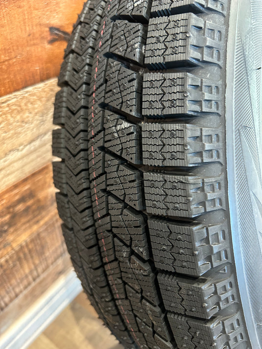 K14-0011ブリヂストン　ブリザックＶＲＸ　155/65Ｒ14