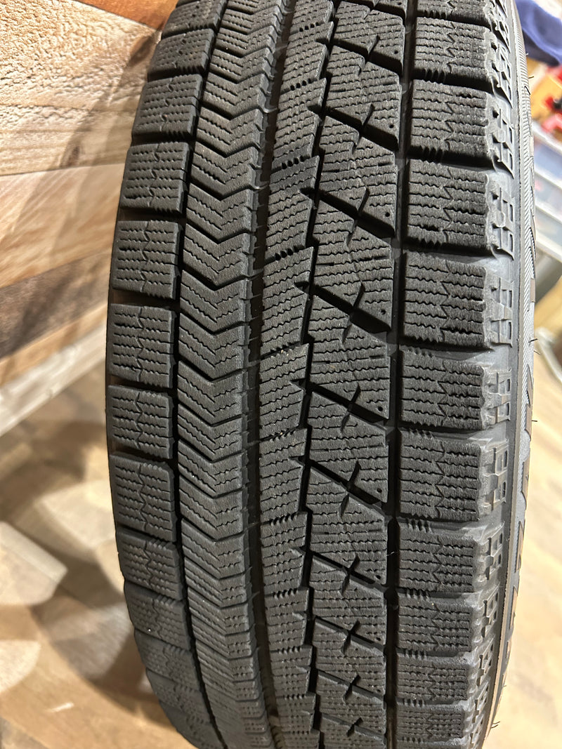 バリ溝すぐ使えます ブリザックREVO GZ 145⁄80R13 ダイハツ 純正