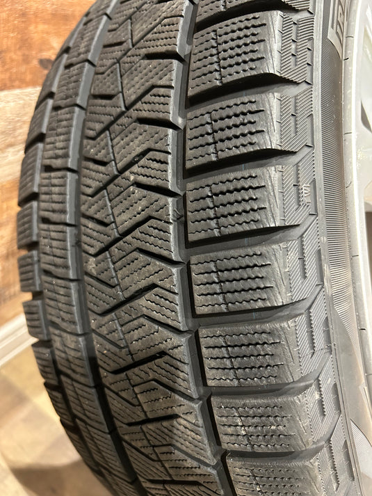 F17-0001ピレリ　アイスゼロアシンメトリコ＋　225/45R17