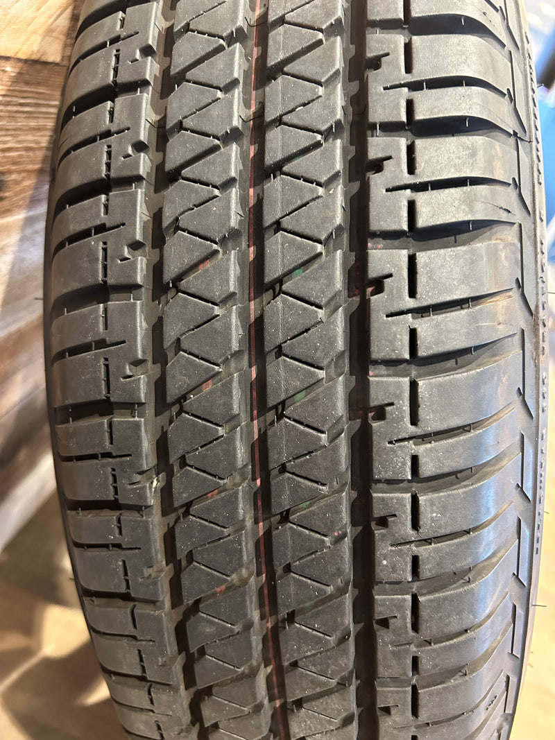 ギャラリービューアに画像をロードする, SUV-0004 ブリヂストン 夏タイヤ ﾃﾞｭｰﾗｰ　H/T864Ⅱ 195/80Ｒ15
