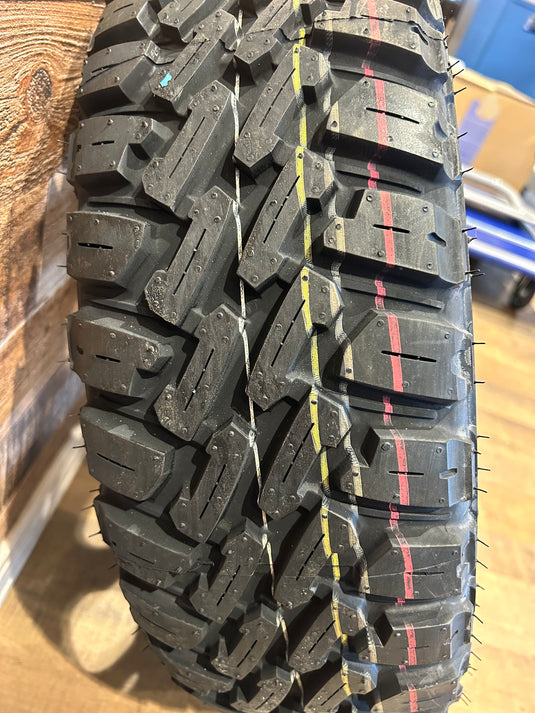 K15-0008 ナンカン 夏タイヤ ＮＫ　4Ｘ4ＷＤ　M/T 165/60Ｒ15